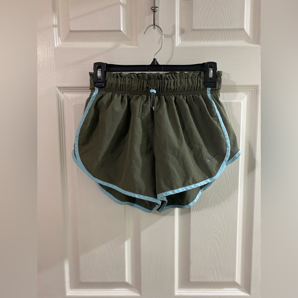 Nike Womens Running Shorts Size M💚🩵